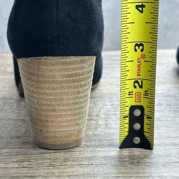 Cole Haan~Women’s~”Ferd” Black SuedePerforated Heeled Bootie~Size 9 - Picture 5 of 10